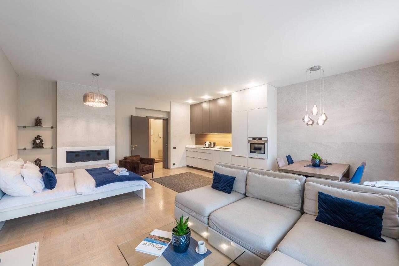 דירות New Luxury Apt With Ac&Parking In The Center Of פראג מראה חיצוני תמונה