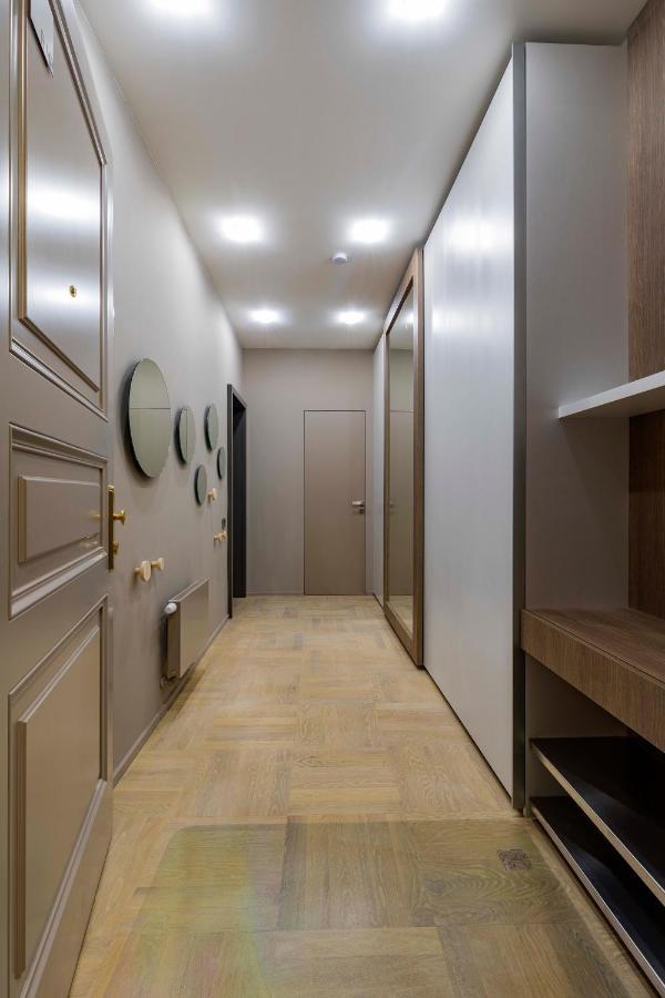 דירות New Luxury Apt With Ac&Parking In The Center Of פראג מראה חיצוני תמונה
