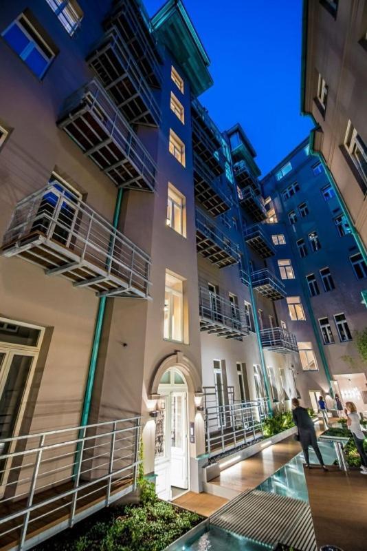 דירות New Luxury Apt With Ac&Parking In The Center Of פראג מראה חיצוני תמונה